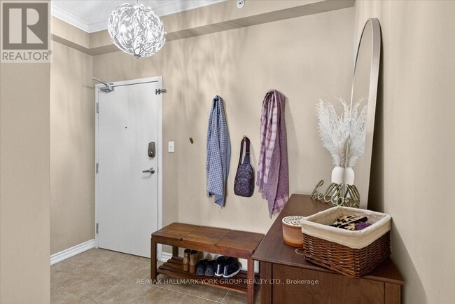 Building Photo - 45 Ferndale Dr S