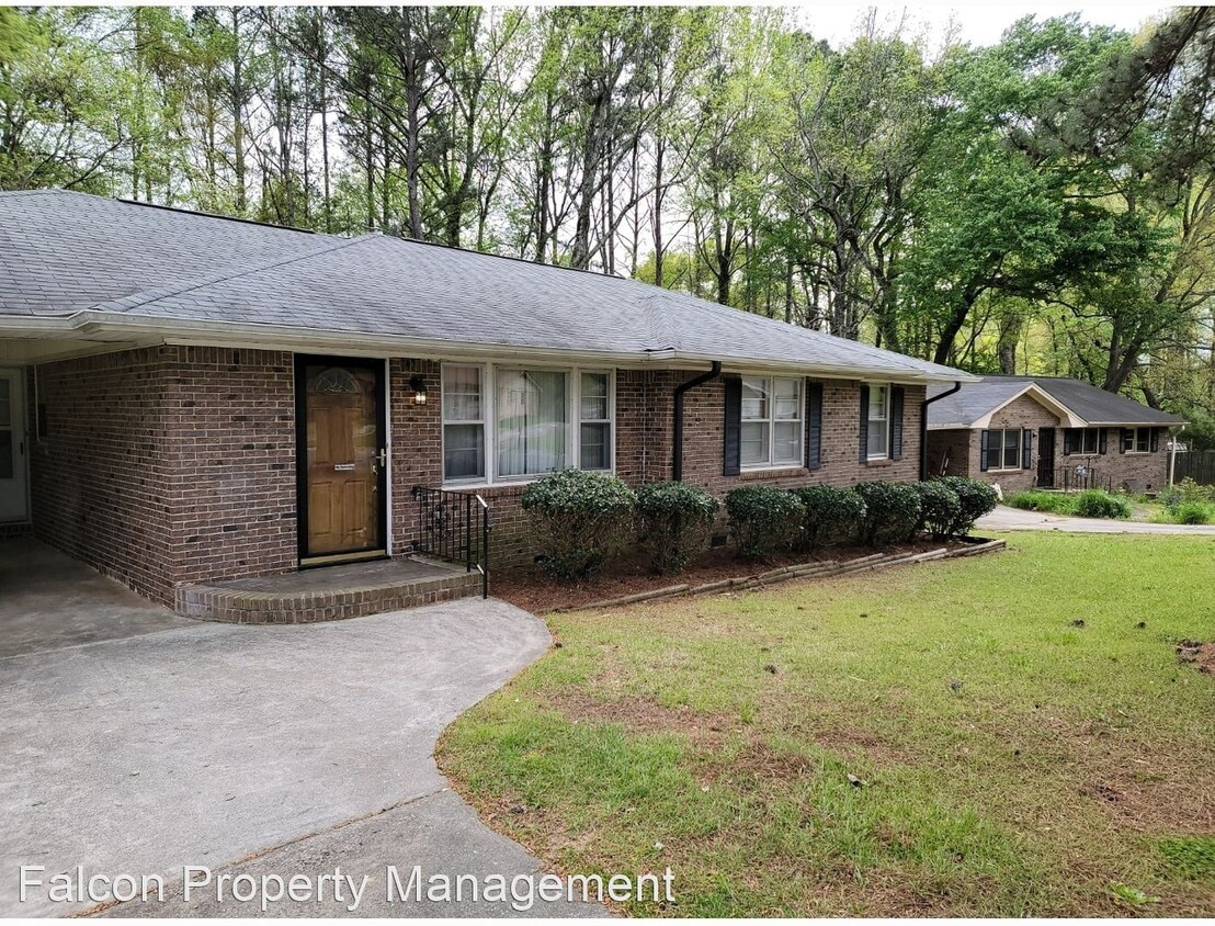 Foto principal - 3 br, 2 bath House - 2965 Bobolink Drive
