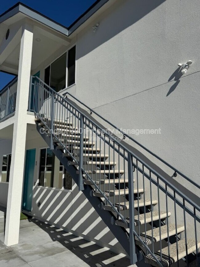 Foto del edificio - 6170 Briercrest Ave