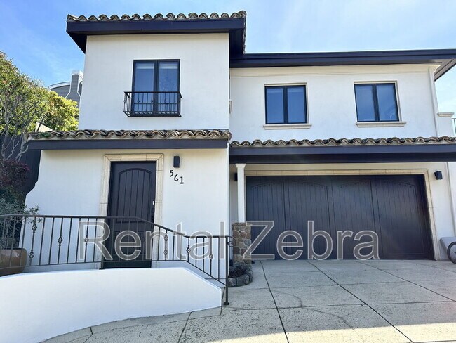 Photo - 561 Silverado Dr House