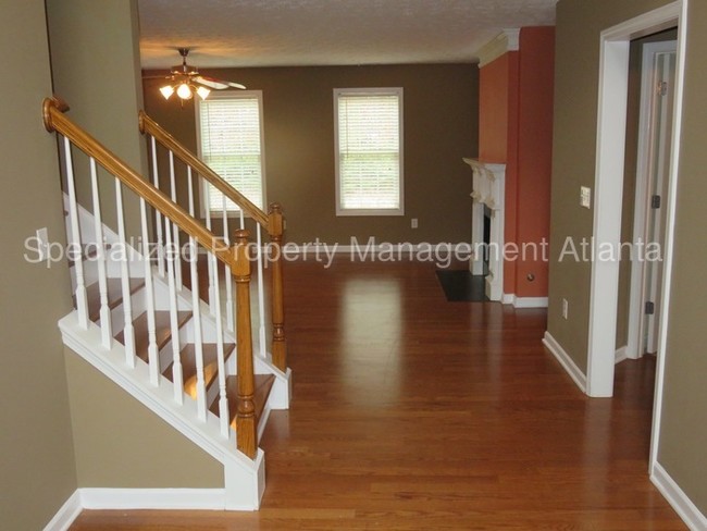 Building Photo - 4596 Lombard Rd