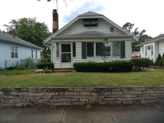 Building Photo - 625 S 33rd St, South Bend, IN, 46615