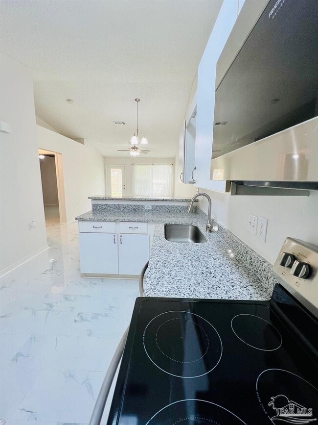 Building Photo - 8124 Heirloom Dr