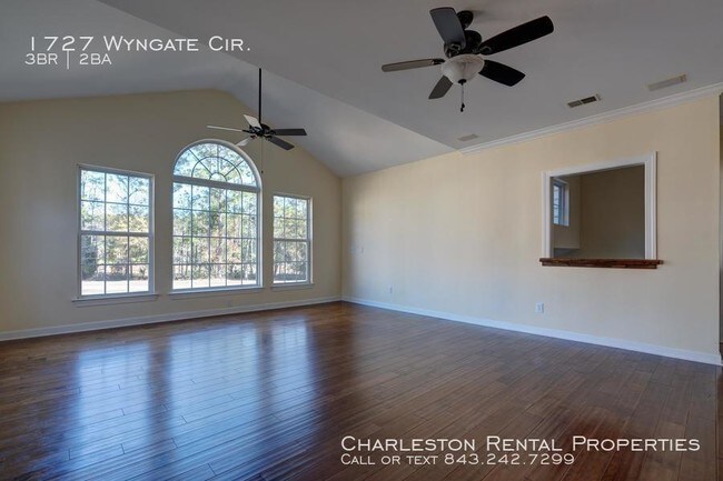 Foto del edificio - 1727 Wyngate Cir
