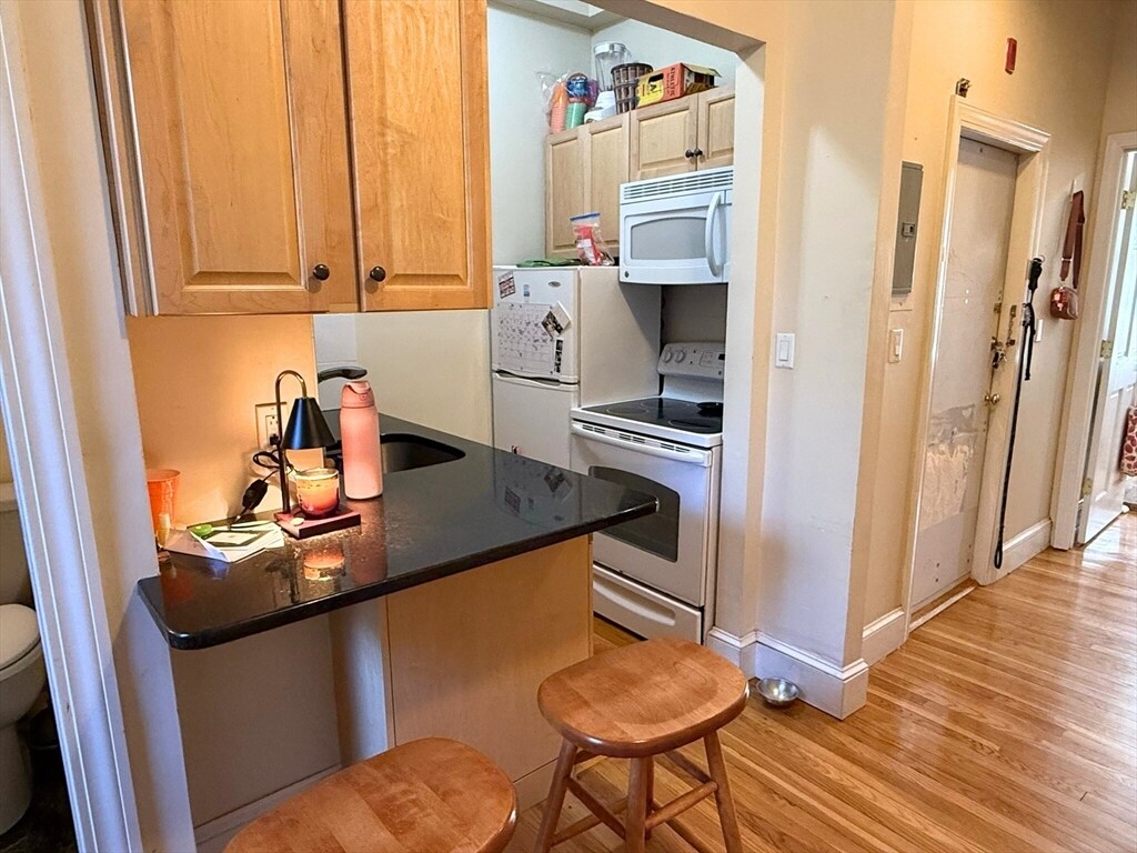 Foto principal - 97 W Cedar St