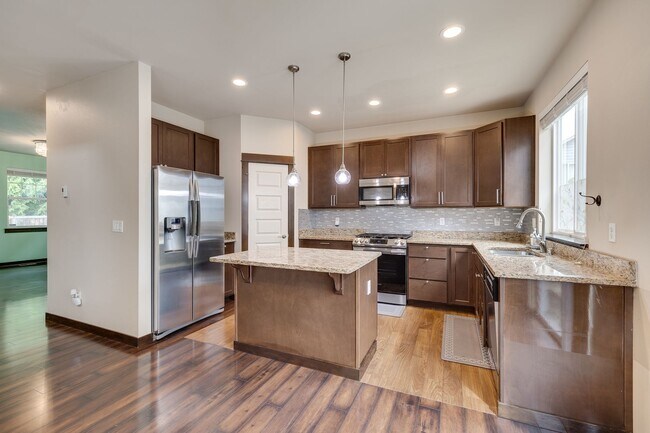 Foto del edificio - Bothell 4 Bedroom, Northshore Schools!