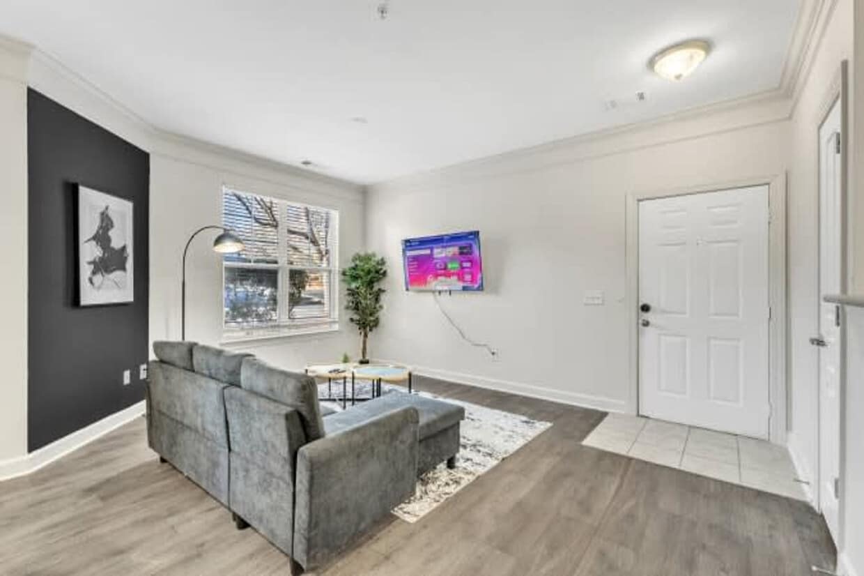 Primary Photo - 7000 Almaden Way