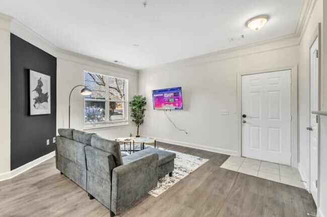 Building Photo - 7011 Almaden Way
