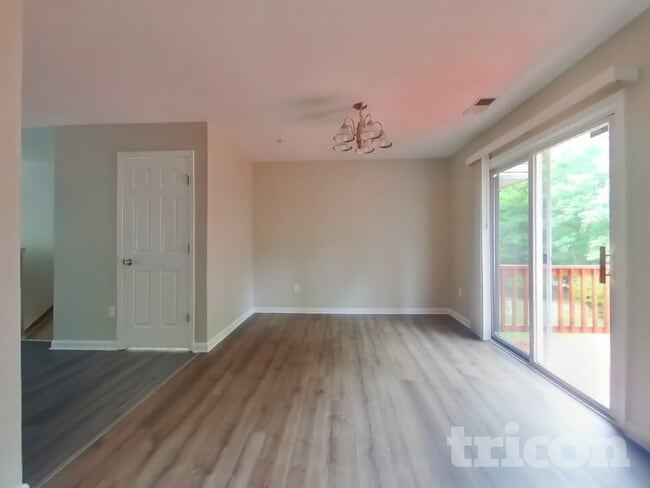 Building Photo - 1306 Sutler Terrace