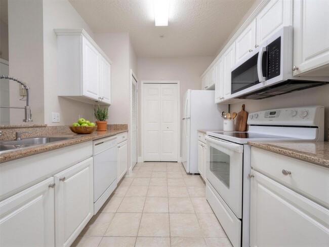 Building Photo - 405 Southern Pecan Cir