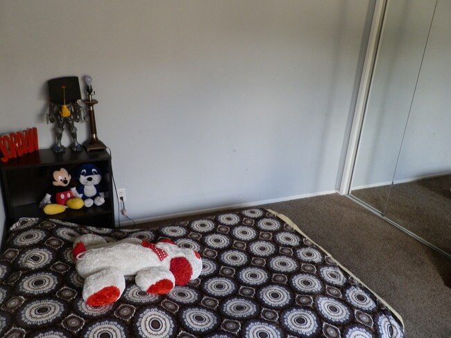 Foto del edificio - 950 W Lambert Rd