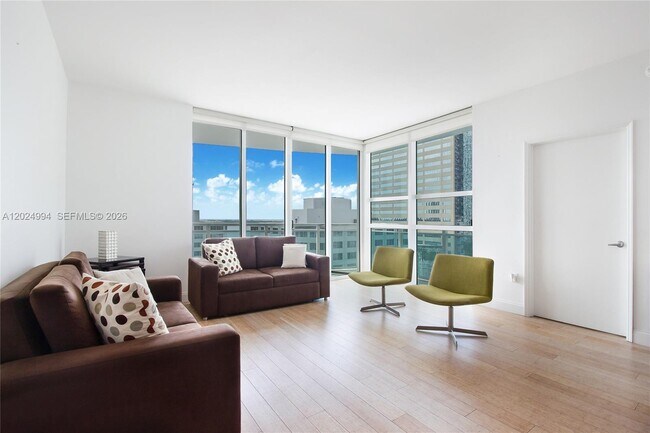 Foto del edificio - 950 Brickell Bay Dr