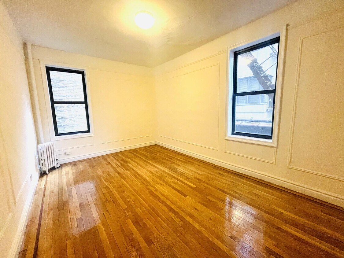 100 Thayer St Unit 2J