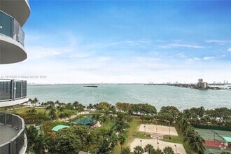 Building Photo - 1756 N Bayshore Dr