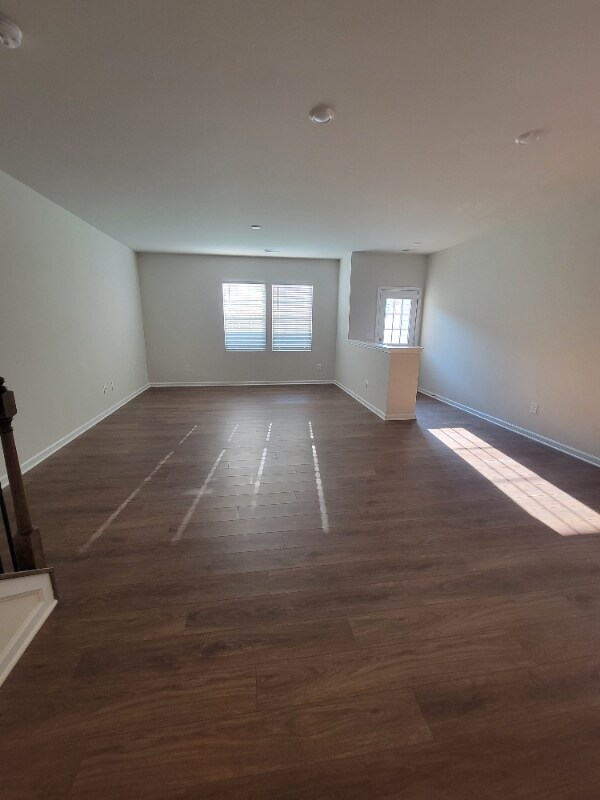 Foto del edificio - 15760 Country House St