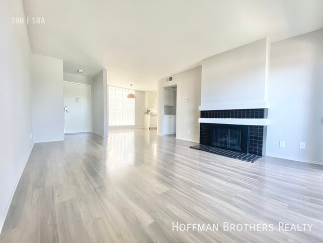 Building Photo - 5107 Inglewood Blvd