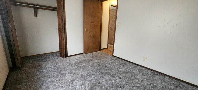 Foto del edificio - 1206 E Selma St