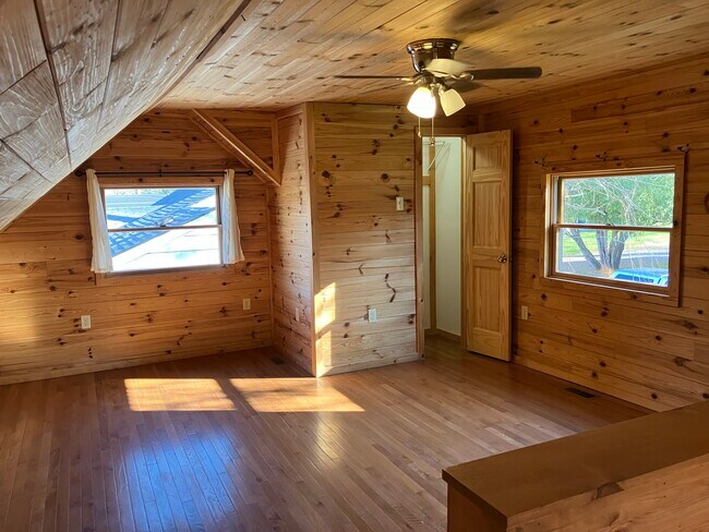 Dormitorio principal - 4454 Floyd Dr