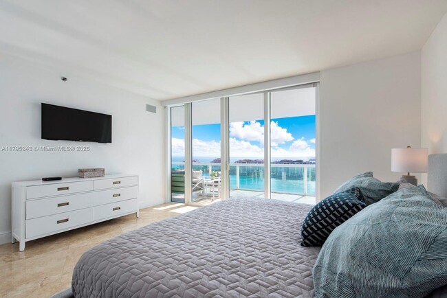 Foto del edificio - 1000 South Pointe Dr
