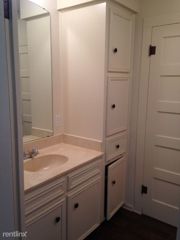 Building Photo - 2 br, 1 bath House - 115 N Gabriel