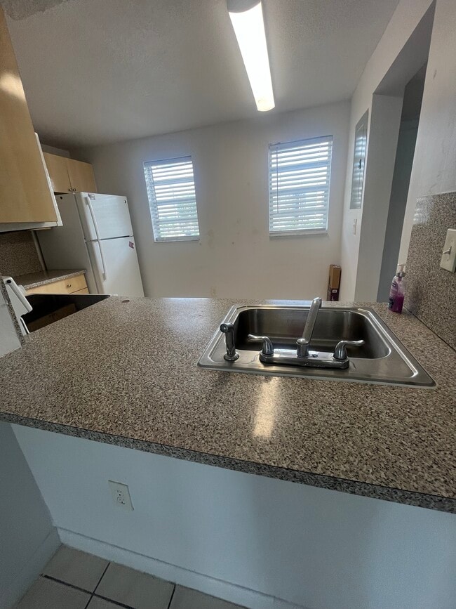 Foto del edificio - 14170 SW 84th St