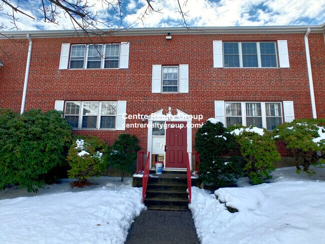 Building Photo - 36 Lake Shore Rd