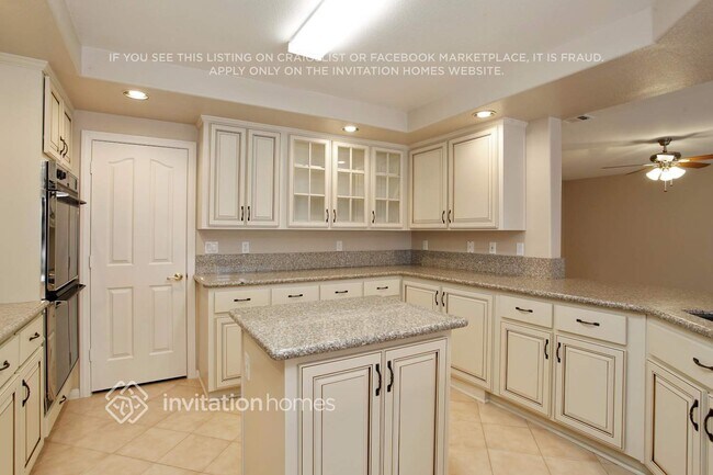 Foto del edificio - 8963 Hillsboro Creek Ct