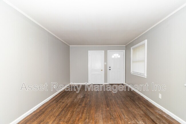 Foto del edificio - 4802 Inskip Rd