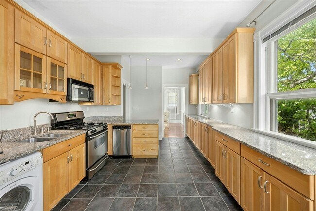 Foto del edificio - 28 Stanton Rd