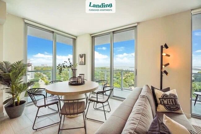 Foto del edificio - 3900 Biscayne Blvd