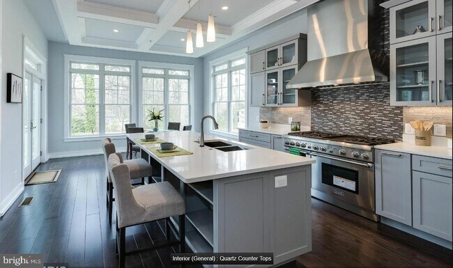 Foto del edificio - 9814 Fernwood Rd