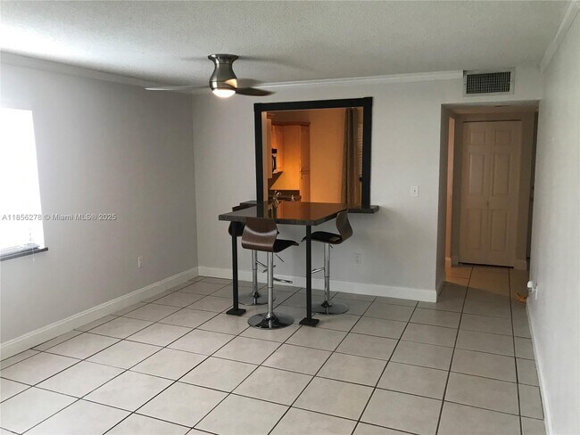 Foto del edificio - 8851 N New River Canal Rd