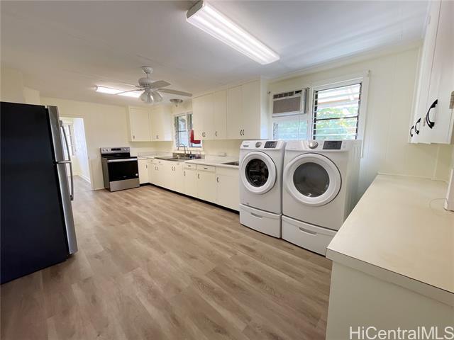 Primary Photo - 99-801-801 Halawa Dr