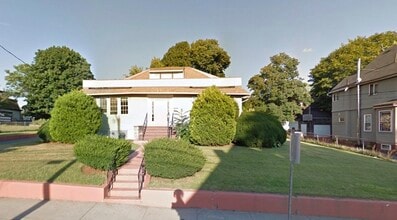 Building Photo - 236 Madison St