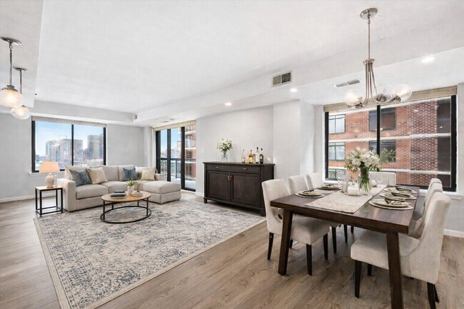 Photo - 700 1ST St Apartment