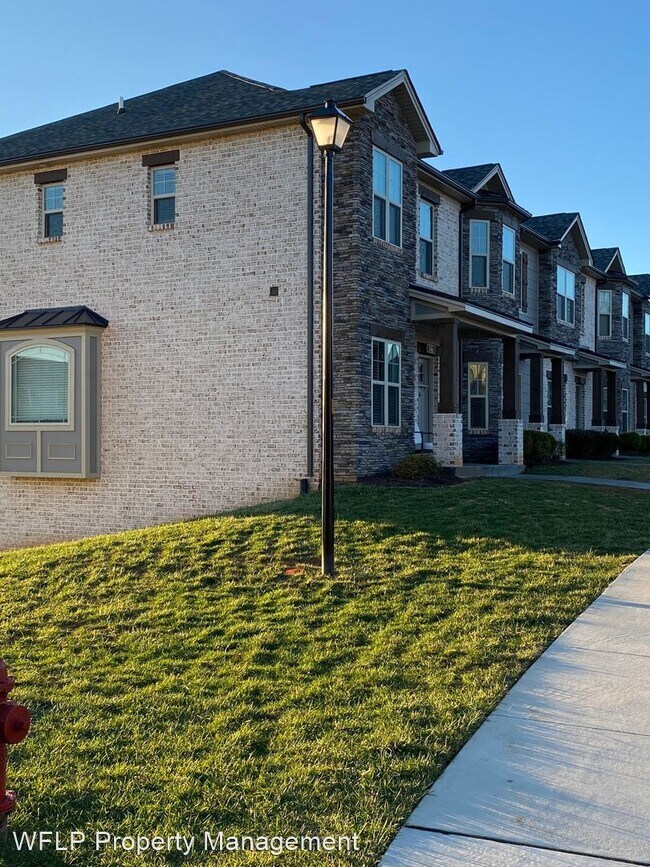 Building Photo - 4 br, 3.5 bath House - 134 Mallard Lane
