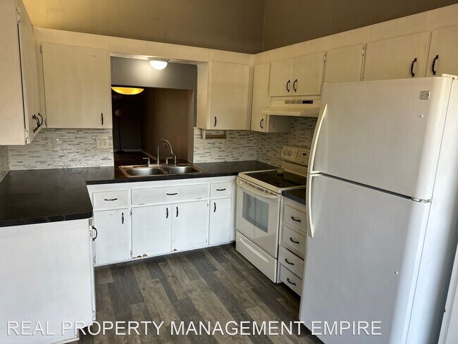 Building Photo - 2 br, 2 bath House - 7741 Forest Trail APT 7