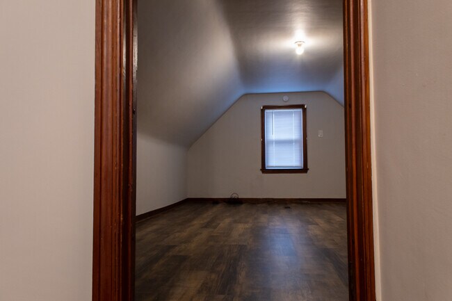 Foto del edificio - 214 Ward Rd