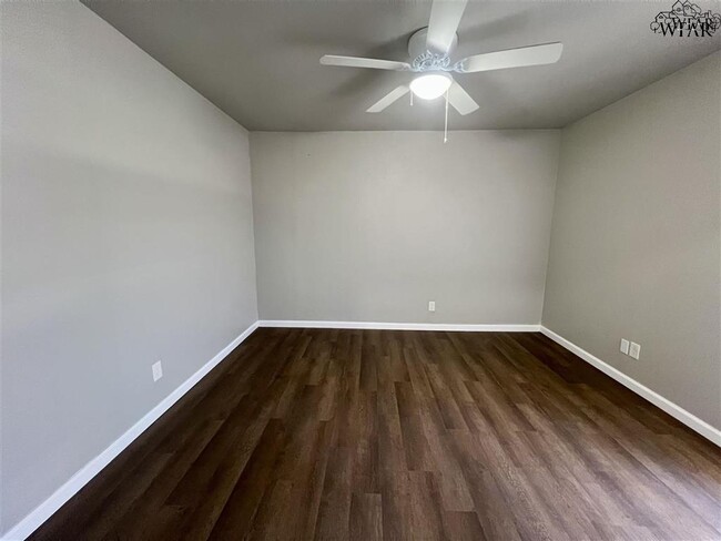 Foto del edificio - 1509 Trigg Ln