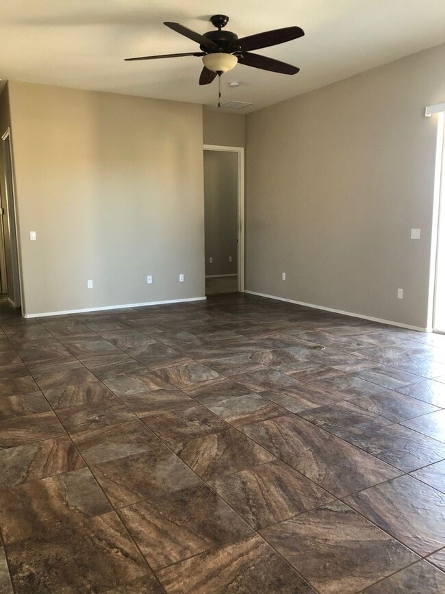 Building Photo - Corner Lot Charmer- Granville Amenities In...