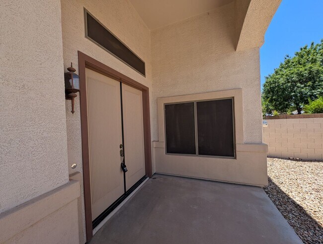 Building Photo - 4 Bedroom Home in the Kerby Estates Commun...