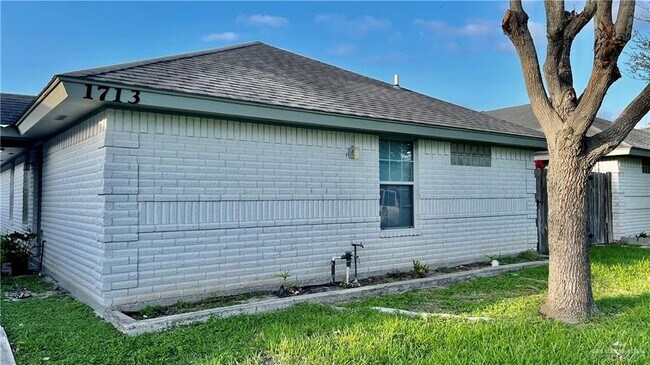 Building Photo - 1713 Tierra Dulce Dr