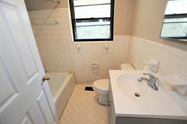 Building Photo - Bradford Village