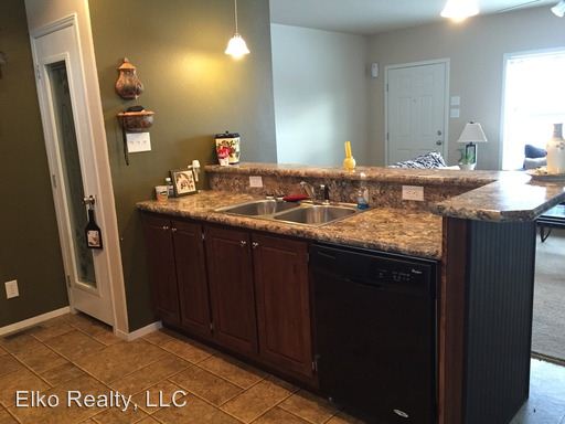 Building Photo - 589 Hayland Dr