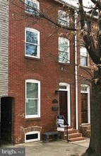 Building Photo - 1929 Gough St