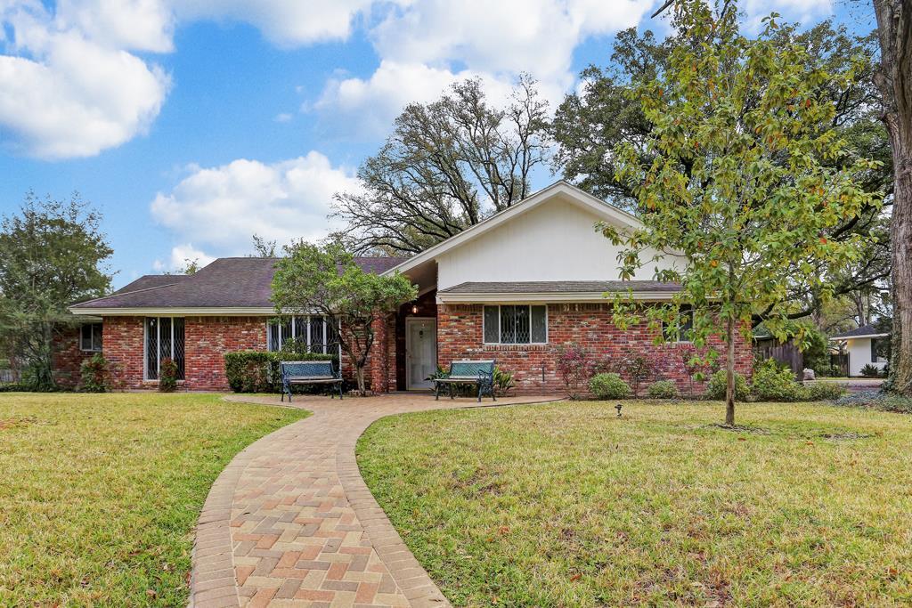 Foto principal - 1103 River Glyn Dr