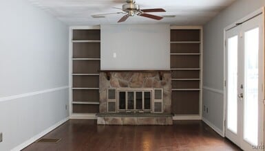 Building Photo - 7994 Northwood Dr