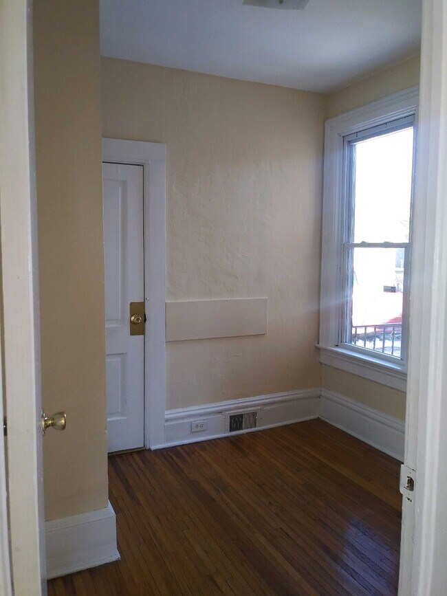 Foto del edificio - 115 N Longwood St