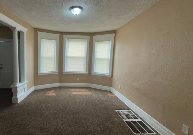Foto del edificio - 2152 Fairview St