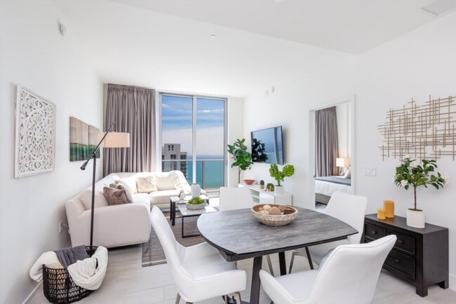 Foto del edificio - 4010 S Ocean Dr